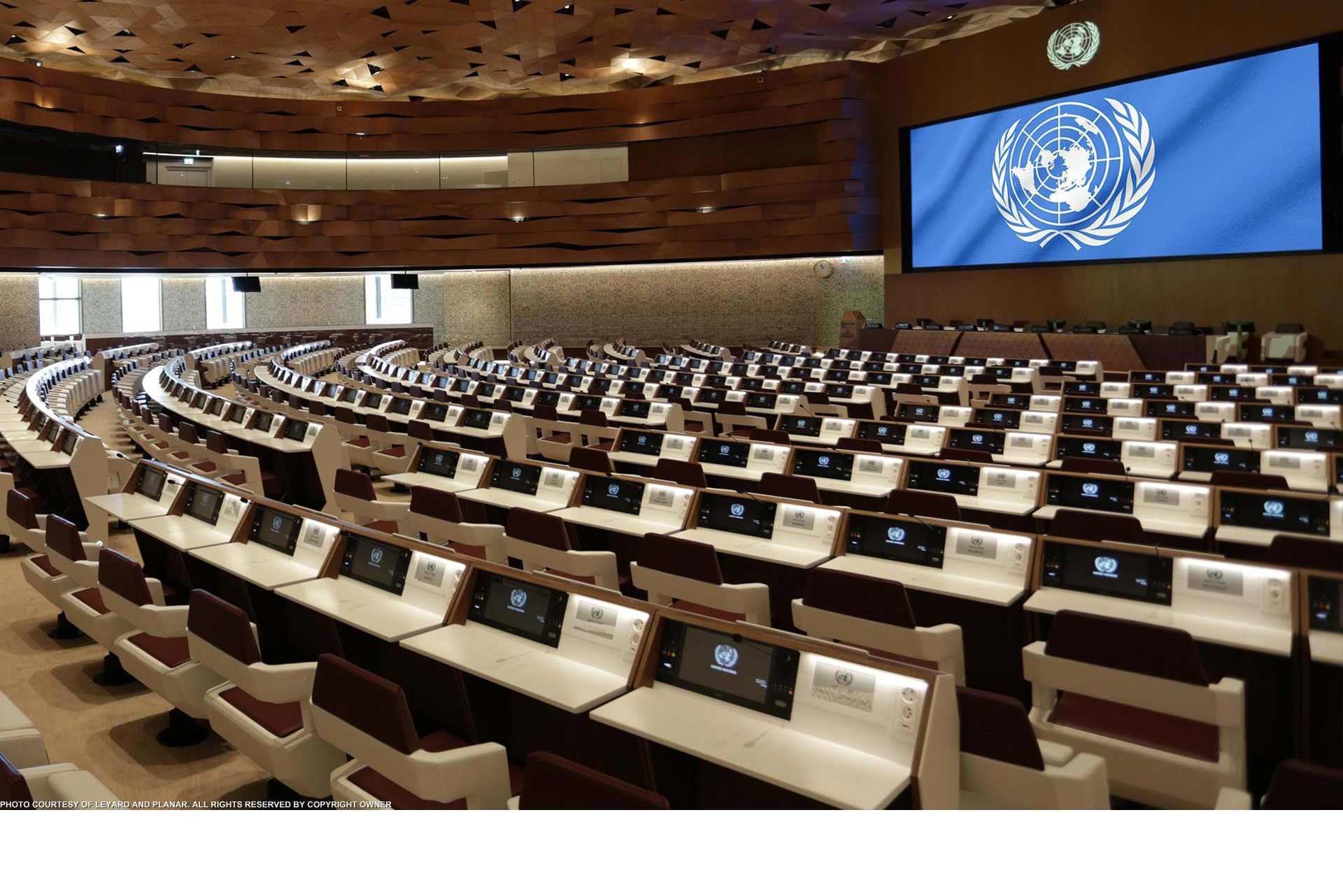 LCD & LED Digital Wall Displays & Signage Solutions | Planar