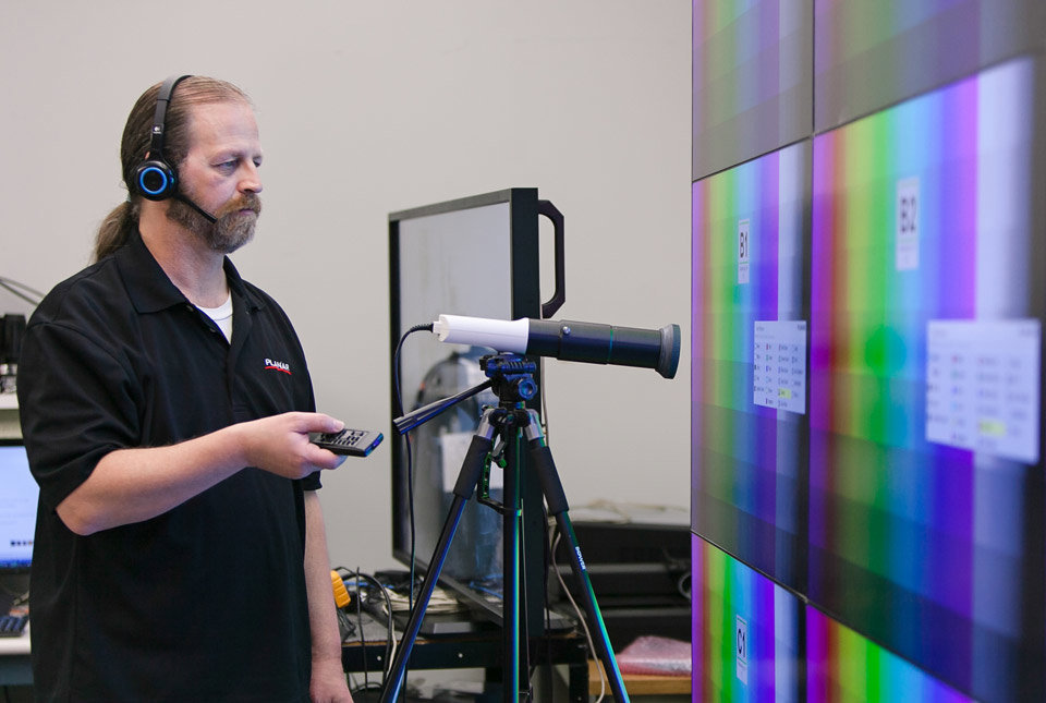 LCD & LED Digital Wall Displays & Signage Solutions Planar