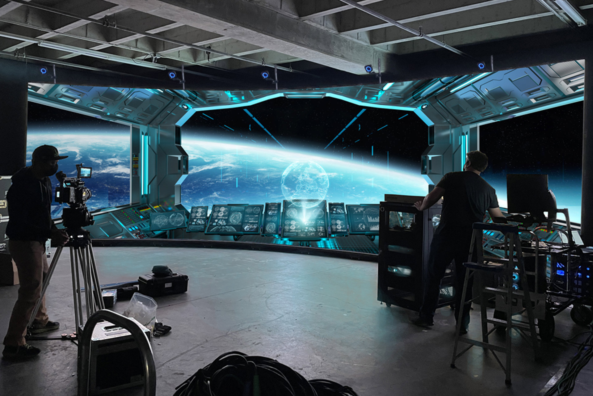 LCD & LED Digital Wall Displays & Signage Solutions | Planar