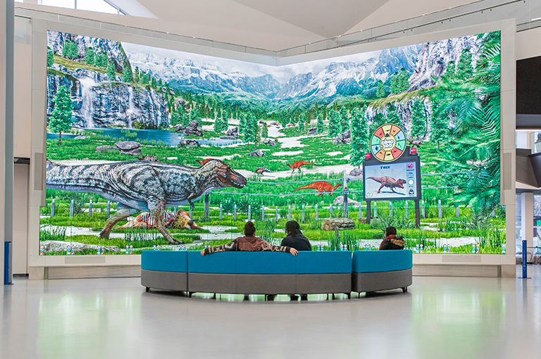 museum touch screen monitors supplier