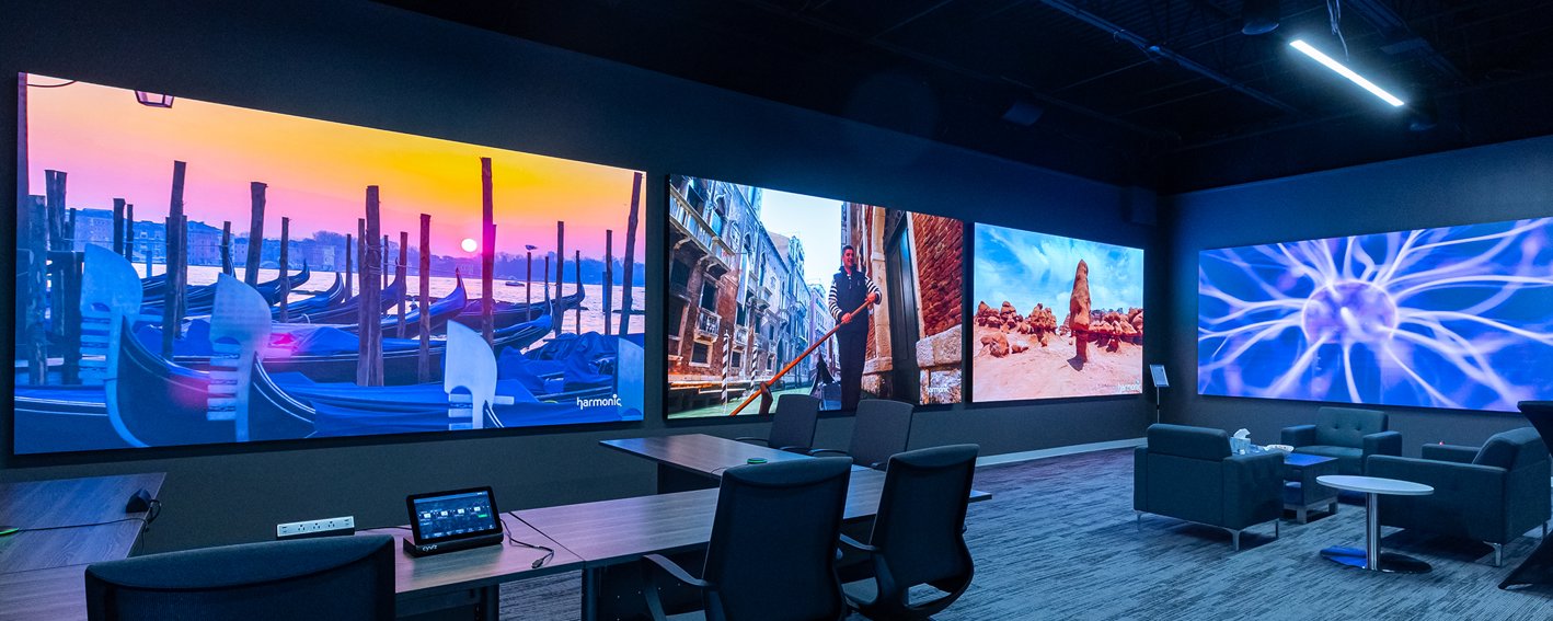 Chicago Showroom New2 2000X800 Image