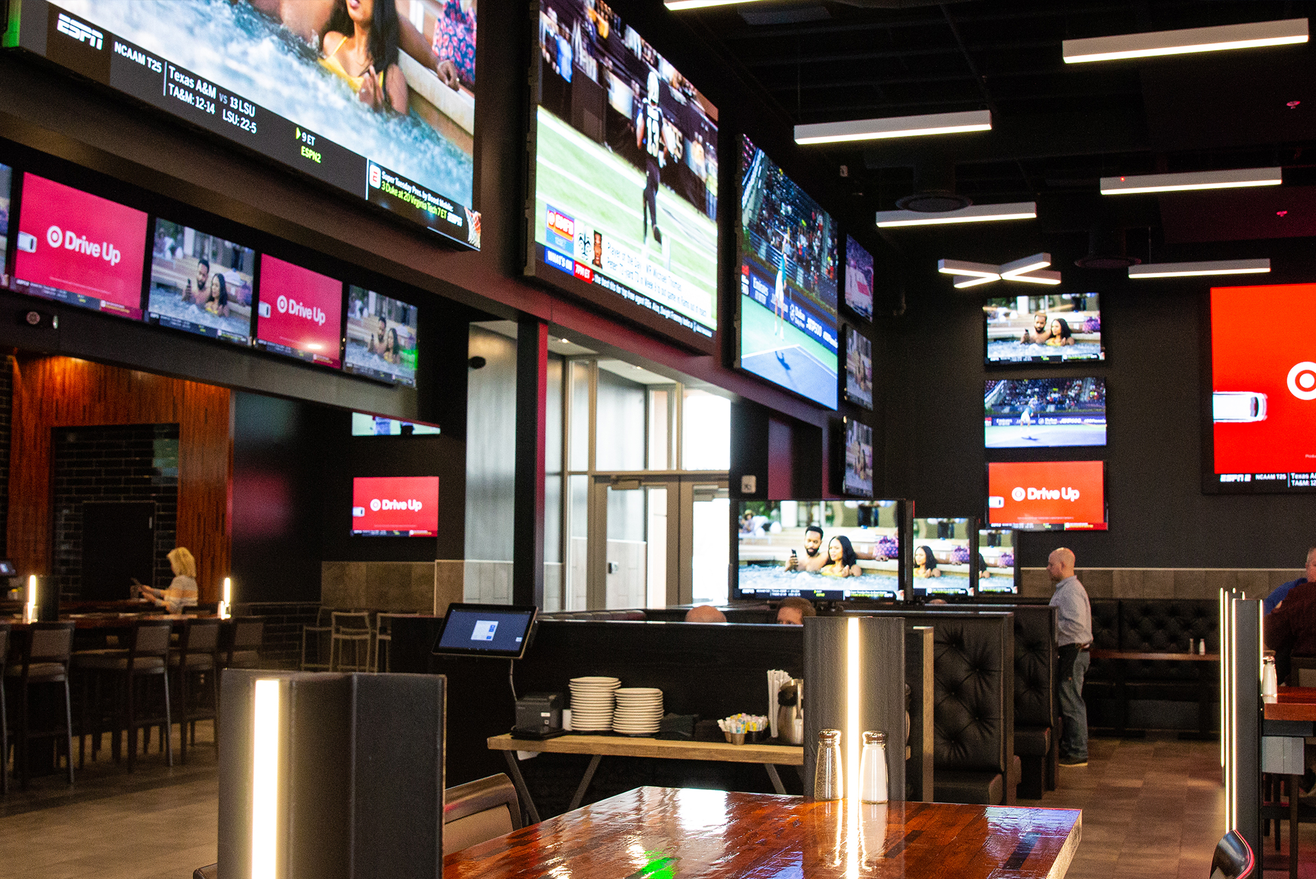 Chalk Sports Bar Image