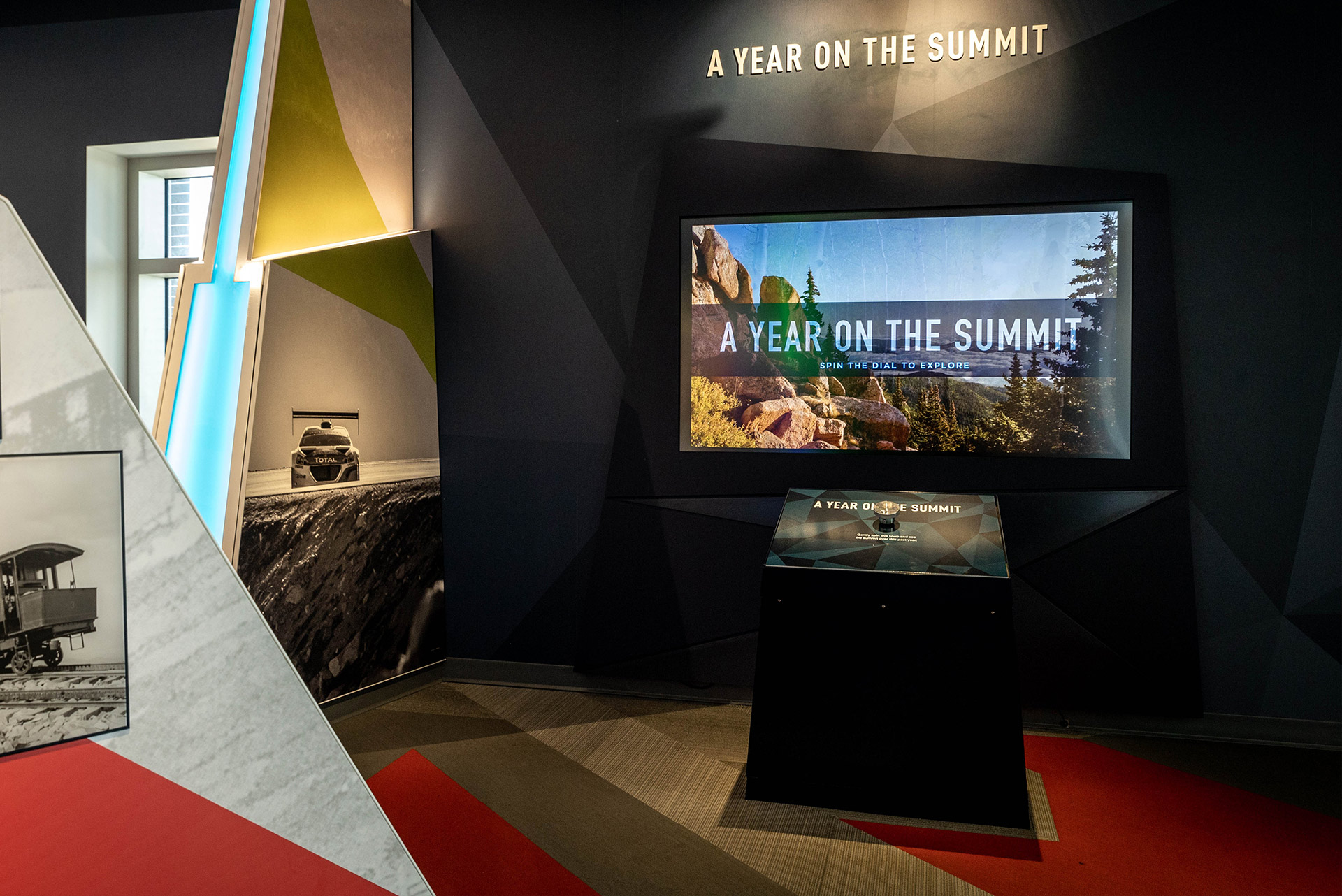 Pikes Peak Summit Visitor Center Image