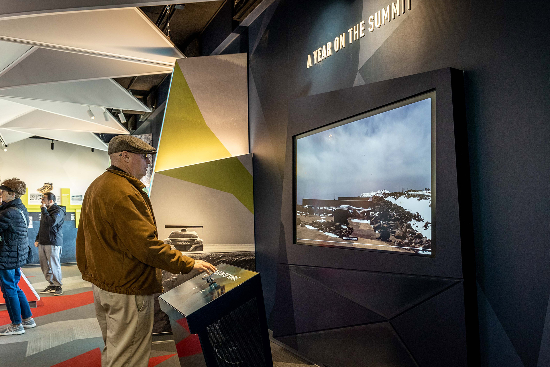 Pikes Peak Summit Visitor Center Image
