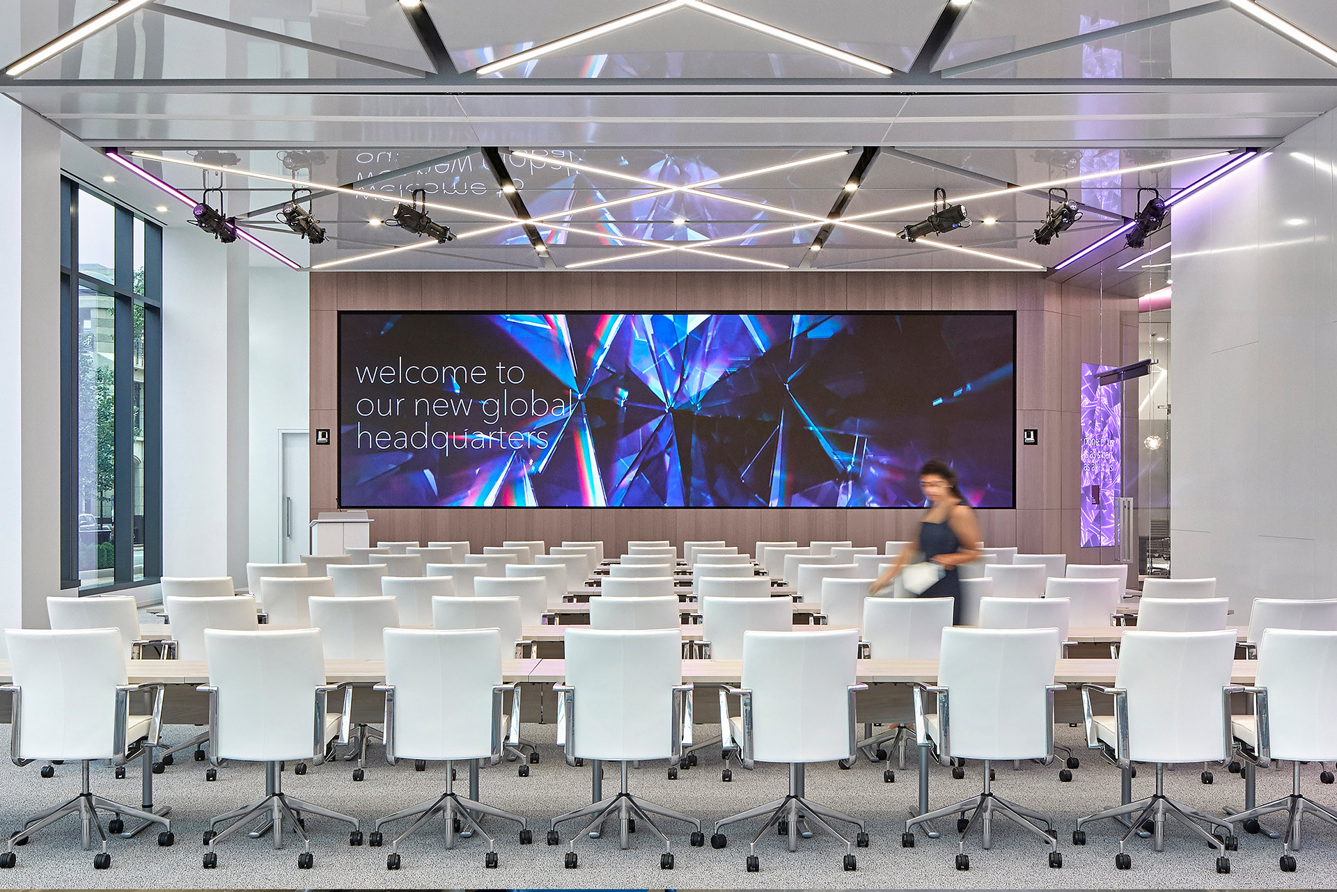 Leidos 1 1920X1282 Image