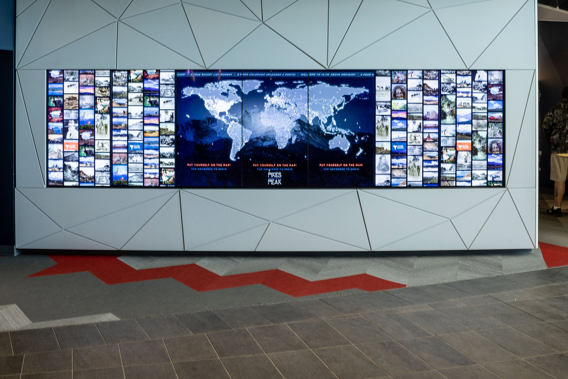 Pikes Peak Summit Visitor Center Image