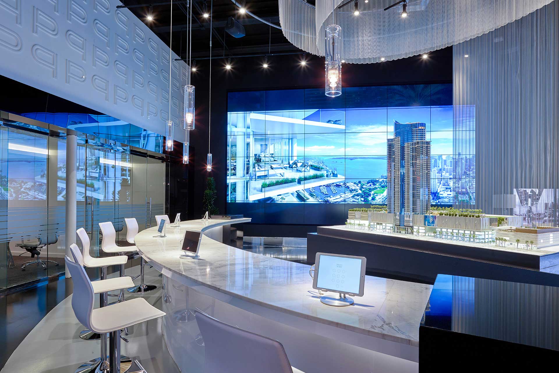 PARAMOUNT Miami Worldcenter Image