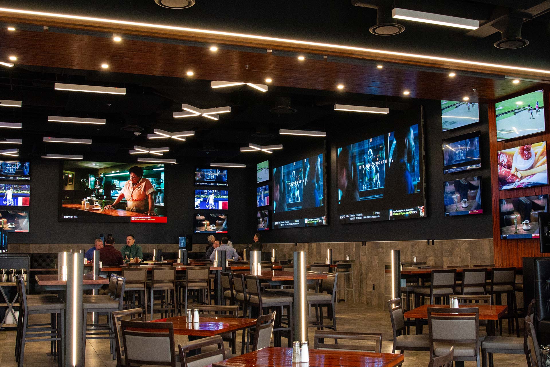 Chalk Sports Bar Image